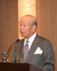 波多野　敬雄様